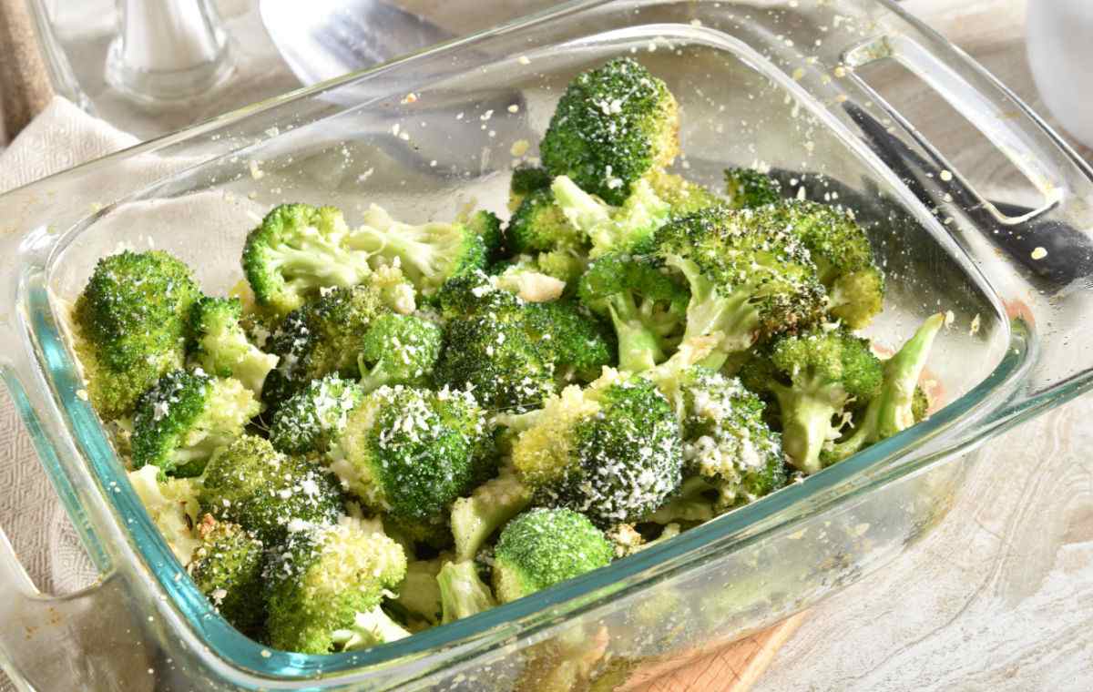 Przepis na brokuły z czosnkiem cytrynowym - smaczny dodatek do brokułów