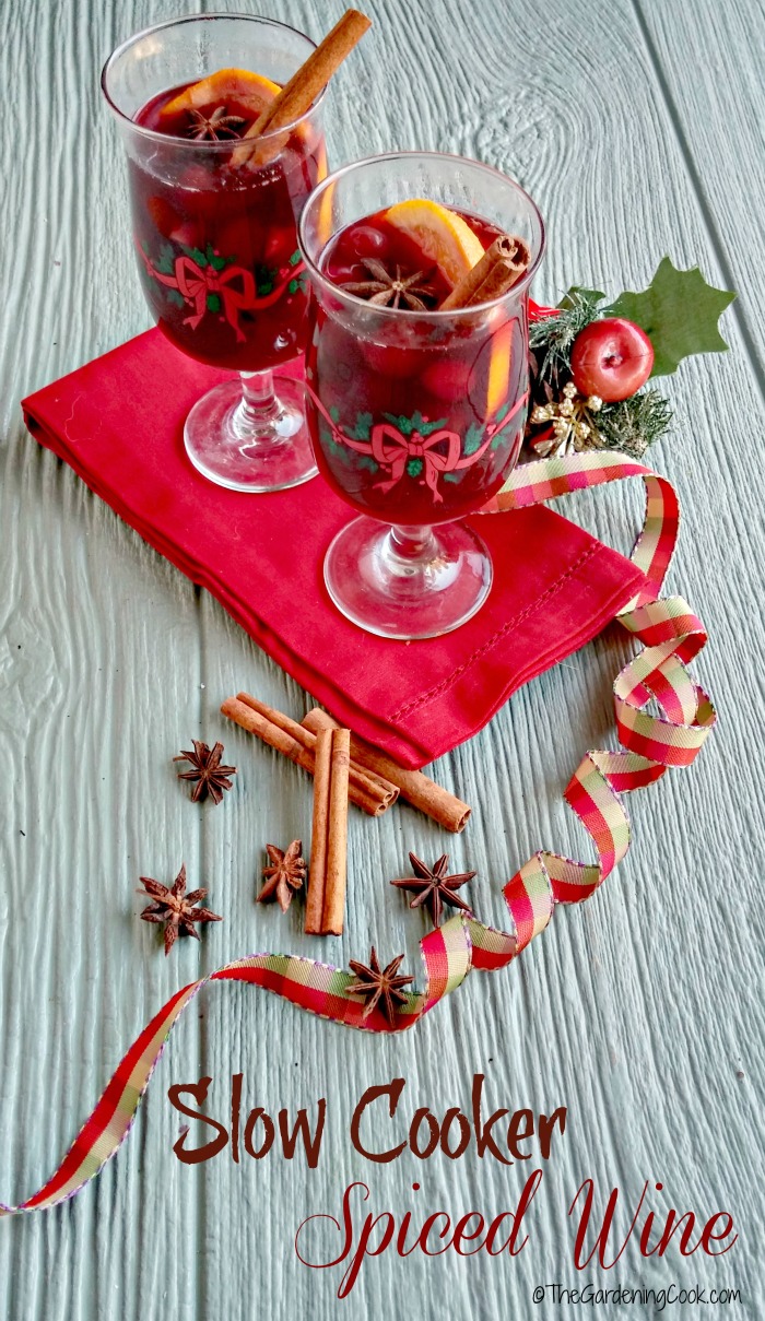 Slow Cooker Spiced Wine with Oranges and Cranberries