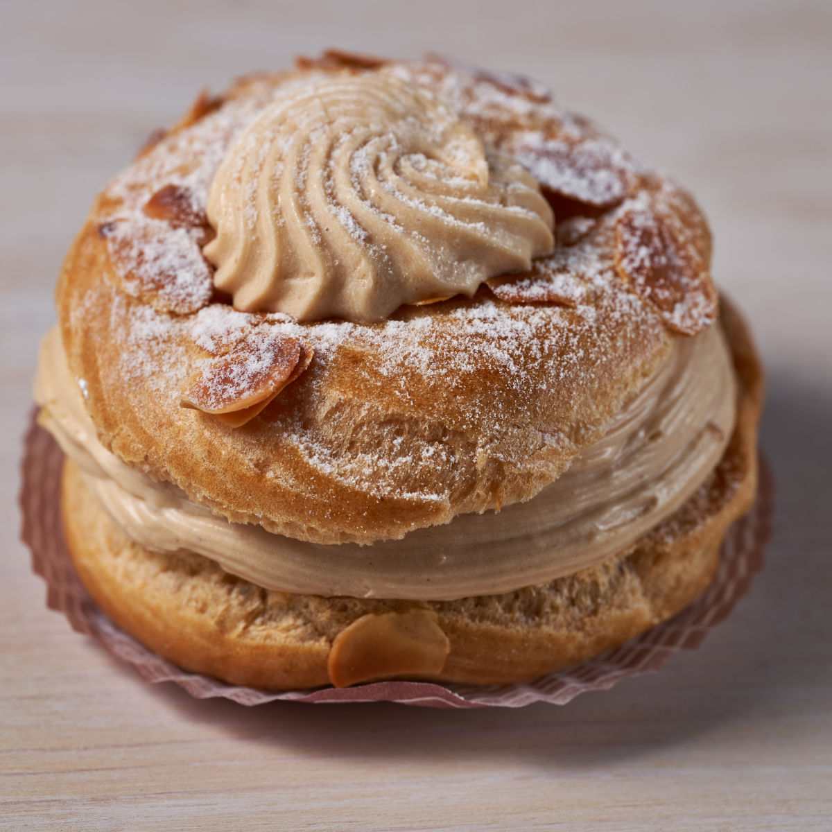 Bollos de crema de moca: postre de pastelería Choix con sabor a café