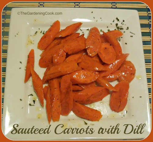 Тушаная свежая морква з кропам