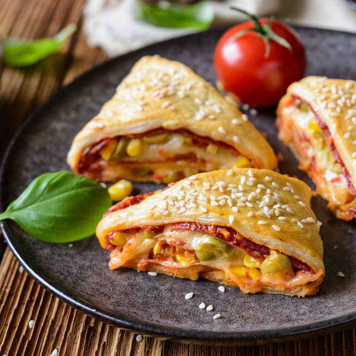 Pizza Roll up with Spicy Chicken - Easy Week Night Meal